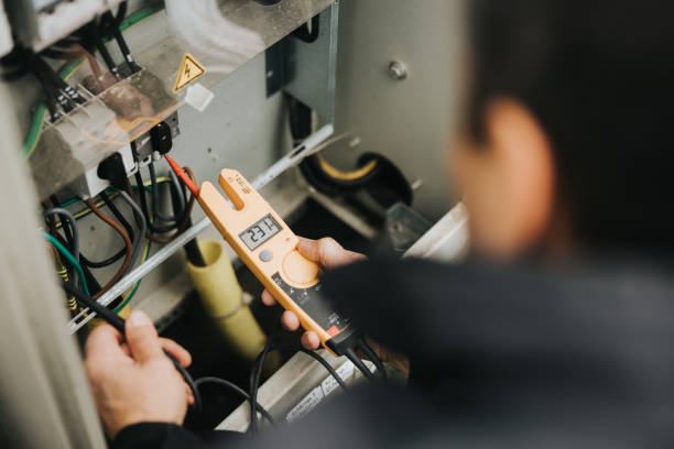 Best Local Electrician Companies  in Massapequa Park, NY